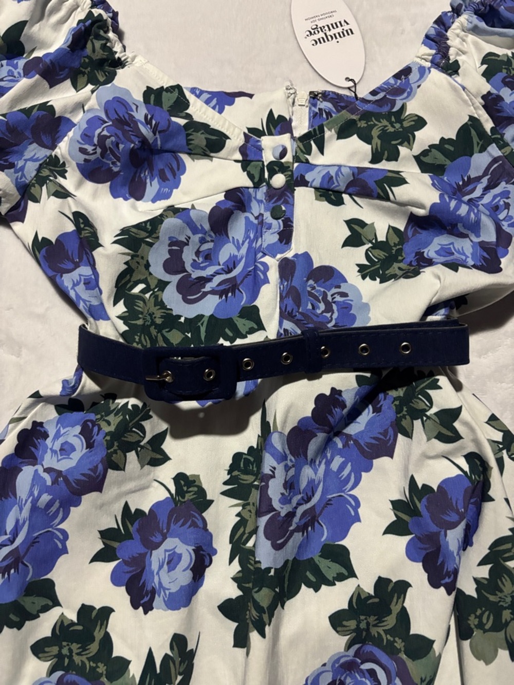 Unique Vintage Ohara Swing Dress in Winter Floral - Picture 4 of 8